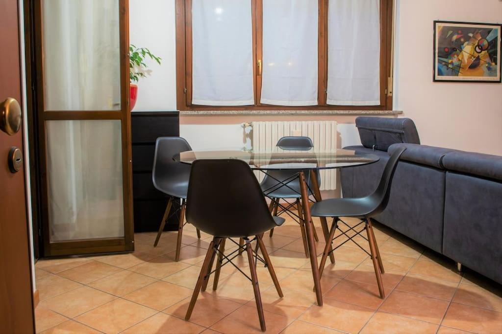 Апартаменты Casa Spezia - Metro Vicina, Wi-Fi Rapido & Netflix Турин Экстерьер фото
