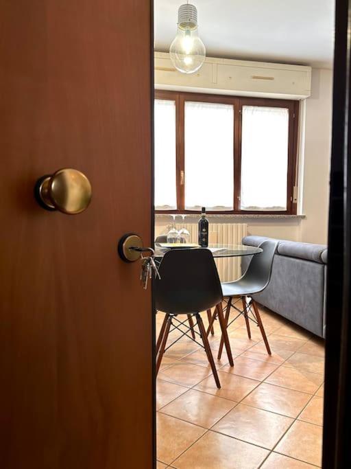 Апартаменты Casa Spezia - Metro Vicina, Wi-Fi Rapido & Netflix Турин Экстерьер фото